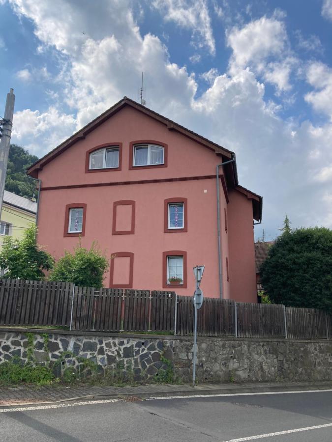 B&B Royal Liberty Ústí nad Labem Buitenkant foto
